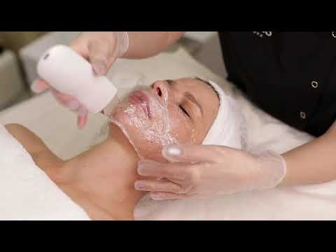 Видео: Ультразвуковая  и механическая чистка лица. Тонкости выполнения для косметолога