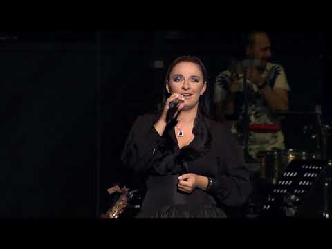 Видео: Елена Ваенга "Смотри"   20.09.2019 БКЗ "Октябрьский"