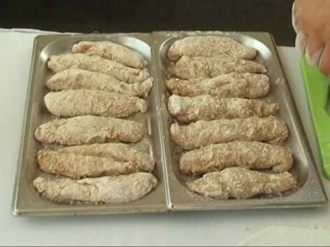 Видео: Рецептите на шеф Иванов.  Панирано пиле.