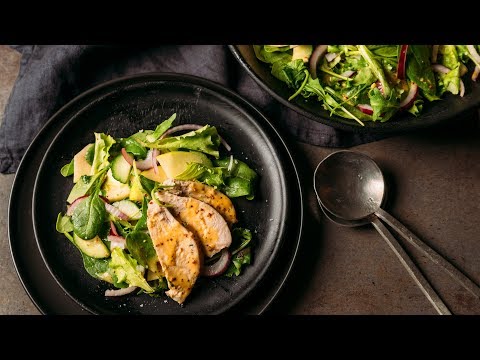 Видео: Маскирания готвач: Пилешка салата