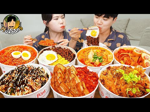 Видео: ASMR MUKBANG небольшой магазин, острый рамэн, хот-доги, кимбап, ттеокбокки !! Корейский магазин