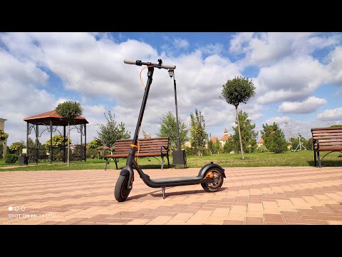 Видео: Обзор Segway Ninebot F40 ► мой ПЕРВЫЙ электросамокат! Я В ШОКЕ!