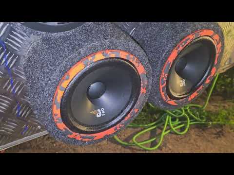 Видео: Установка динамиков Gryphon Pro 200 Midbass от DL Audio в УАЗ Патриот