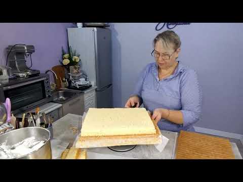 Видео: Собираю огромный торт из одного супер-бисквита. Торт на заказ 6кг.