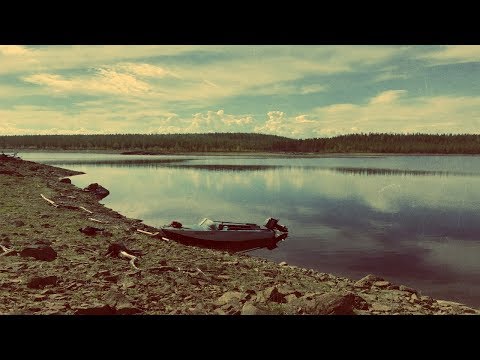 Видео: Ремонт зимовья в тайге. р. Улэгир. Лето в Якутии.