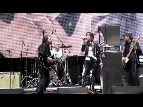 Видео: Калинов мост + Хелависа - Улетай (Folkday 2011)