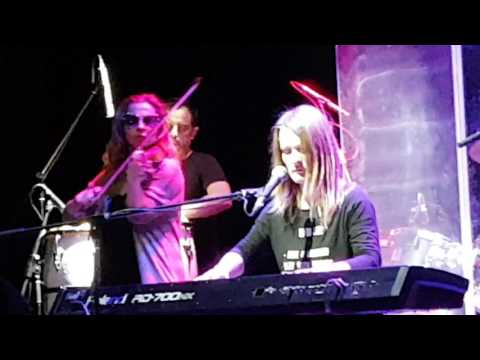 Видео: Fleur - Шелкопряд (Последний концерт, 18.05.2017)