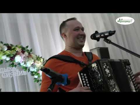 Видео: МАМИНЫ ПОДРУЖКИ ИЗ РЕПЕРТУАРА МИХАИЛА КРУГА ИСПОЛНЯЕТ ИВАН РАЗУМОВ!