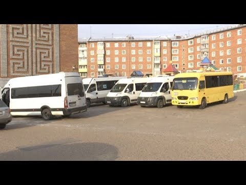 Видео: Улан-удэнцы ждут автобусы по полчаса. Куда исчезают маршрутки