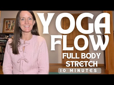 Видео: Йога для всего тела: растяжка и плавность | 10-минутный короткий комплекс для бодрости