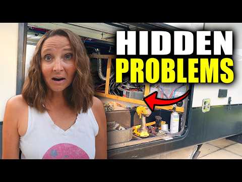 Видео: Мы обнаружили утечки под домом на колесах! Мы отступаем от прогресса в ремонте