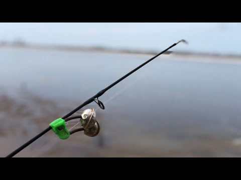 Видео: ЭТО ЧТО-ТО! БЕШЕННЫЙ КЛЁВ ЛЕЩА НА ДОНКИ! Ловля леща в Апреле. Весенняя рыбалка 2024