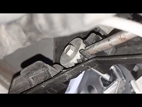 Видео: Как отрегулировать свет на Toyоta Avensis T250 2004 год