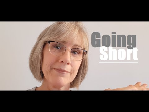 Видео: Домашняя стрижка/Стрижка короче