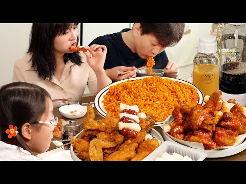 Видео: Mukbang :) Приправленная курица и острый булдак рамен карбонара отличное сочетание. мукбанг.