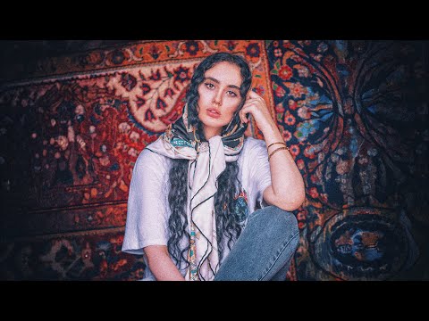 Видео: Как начать заниматься медитацией? И зачем? Самая первая медитация, которую я помню