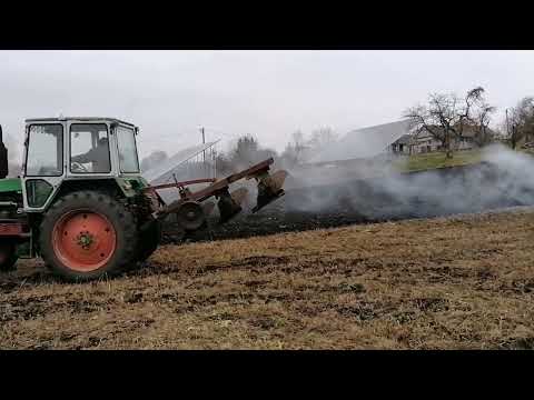 Видео: Останній неораний город в селі.ЮМЗ-6 в роботі