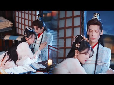 Видео: Золушка связала принца и спала, обнимая его.