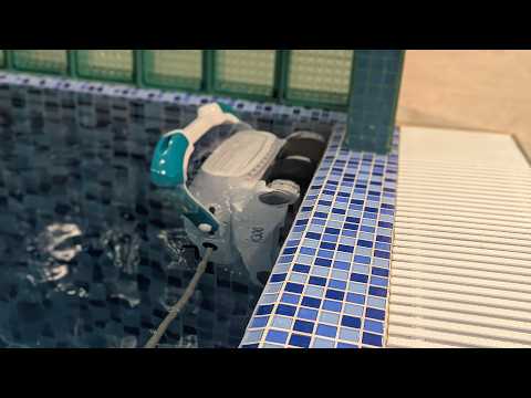 Видео: РОБОТ Который Чистит мой Бассейн AQUABOT K300
