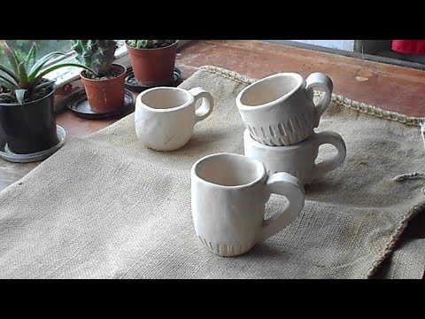 Видео: Чашка из глины без гончарного круга