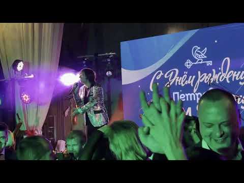 Видео: Прохор Шаляпин поздравляет с днем рождения офис на Петровке.