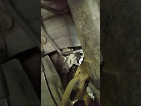 Видео: Нисан рог  ищем причину вибрации в роздатке.