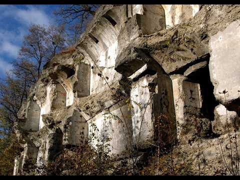 Видео: На развалинах Форта   Сан-Ридо Przy ruinach fortu San Rideau   At the ruins of Fort San Rideau