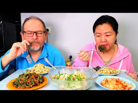 Видео: Мукбанг ФЕТУЧИНИ с ЧИМЧИ и САЛАТОМ ИЗ ШПИНАТА