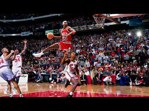 Видео: 50 Самых Неуважительных Классических Данков в Истории NBA