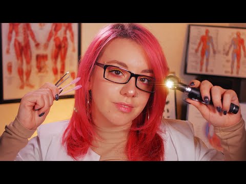 Видео: АСМР ДОКТОР ЛОР Проверит и Почистит Твои Ушки