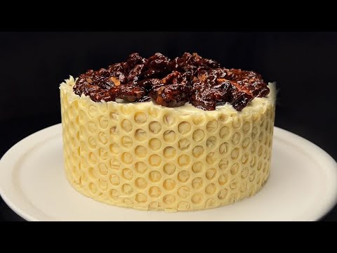 Видео: ВОЛШЕБНЫЙ торт на Новый год! Простой и вкусный рецепт! Вы должны попробовать это!