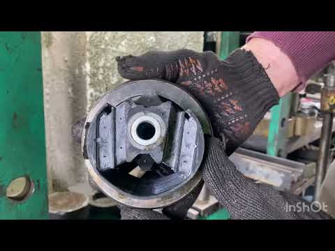 Видео: Заміна сайлентблоків кабіни MAN TGL 12.220