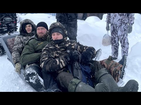 Видео: Новогодние праздники в кругу друзей, старых и новых.Пельмени и холодец главные блюда дня.