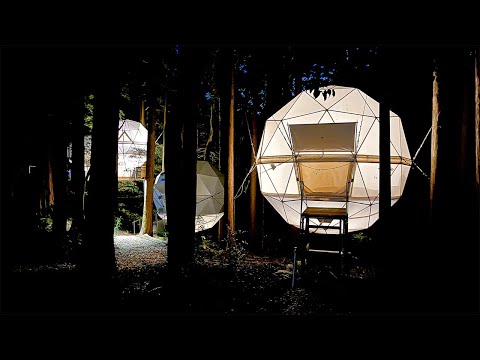 Видео: Пребывание в отеле Spherical Tent в богатом природой парке Японии | ИНН ПАРК Нумазу