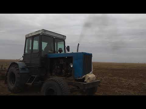 Видео: Завершение осенний обработки на тракторе дт-75 на колёсах . 11.10.20г