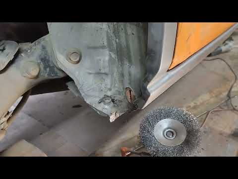 Видео: Ремонт порогов и арок Honda fit 