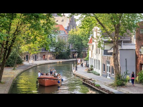 Видео: Город в Нидерландах вы попадаете в средневековье с гусями кричащими и  атмосферой древних мостиков