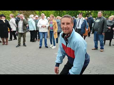 Видео: "Ай да Страна!!!"...на танцполе в Гомельском парке...7.05.2023года.