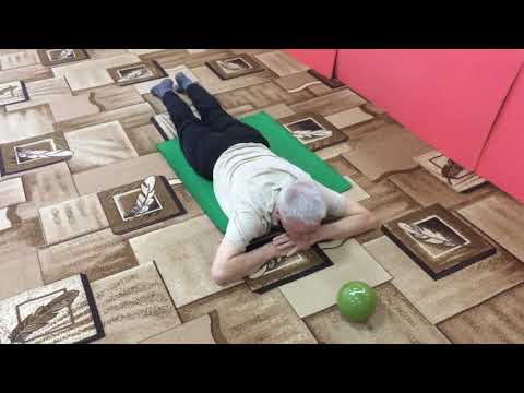 Видео: Лечебная гимнастика с мячом