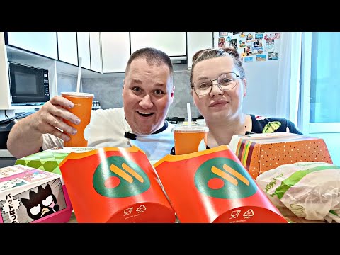 Видео: МУКБАНГ Вкусно и Точка / ОБЖОР HELLO KITTY Бургер, Биг Хит, Чикен премьер, картошка фри / EATING