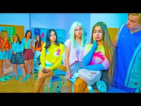 Видео: Страшни SMS и забавни портрети на мажоретки 📱 Кой го направи? Училищни предизвикателства за Даяна