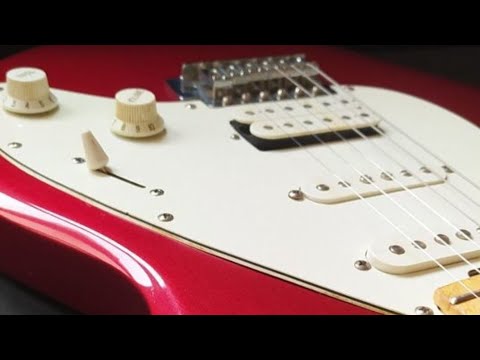 Видео: Гитарное и не только все об инструментах от Олега Ратушного.Maxtone(Music man silhouette special)45