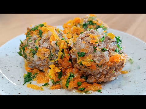 Видео: ТЕФТЕЛИ ИЗ ГОВЯДИНЫ И ГРЕЧКИ, тушенные с морковью, луком и зеленью (2 в 1:  мясо + гарнир)