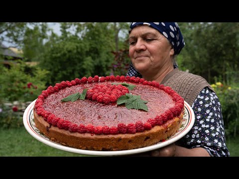 Видео: Из сада на стол | Деревенский малиновый пирог и варенье