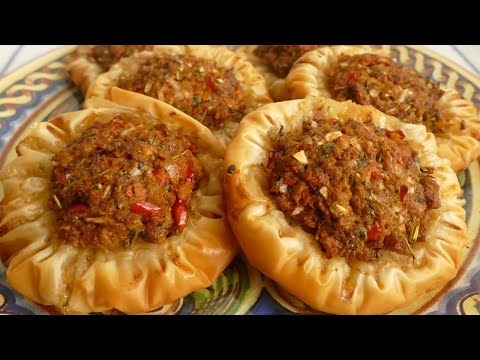 Видео: Ватрушки с мясом из теста фило! Рецепт быстрой и вкуснейшей выпечки!