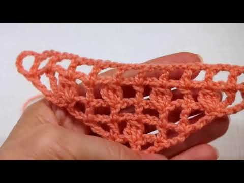 Видео: Простая шаль крючком ДЛЯ НАЧИНАЮЩИХ * Simple crochet shawl* Вязать ЛЕГКО и быстро    Урок 221