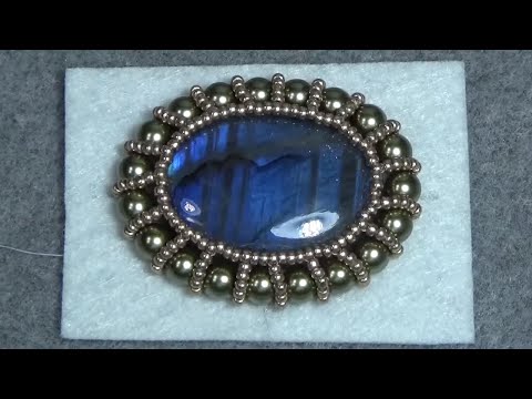 Видео: Tutorial #4 :Beaded Embroidery Techniques Bezels. Мастер класс, оплетение кабошона.