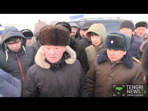 Видео: Сапарбаев навестил застрявших на трассе в Актюбинской области водителей