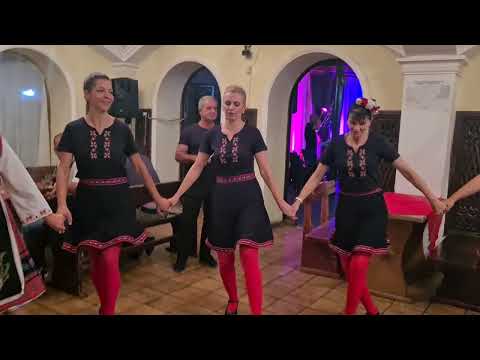 Видео: @bulgarianfolkrenipeneva Зелена салата- хорце🌹