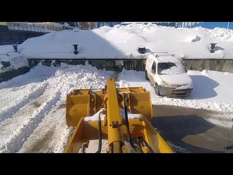 Видео: Уборка весеннего снега 08/03/2023